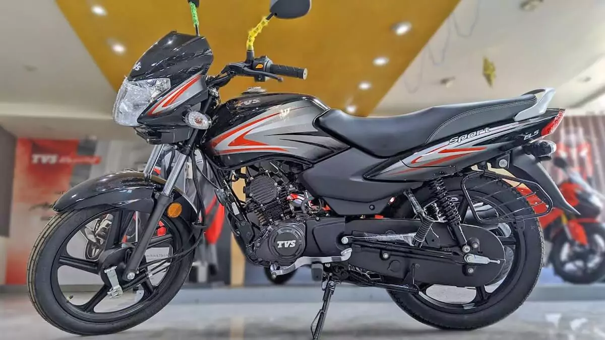 Nueva moto india supera Yamaha Factor y se convierte en sensación: cuesta menos de R$ 10 mil, hace 60 km/l y está desvelando a las grandes marcas globales!