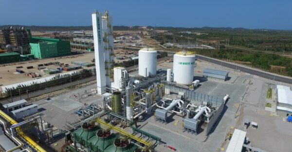 Trabalhe na White Martins! Empresa abre vagas de emprego para Assistentes, Motoristas, pessoas sem experiência, Técnicos e outras funções exigindo apenas nível médio completo!