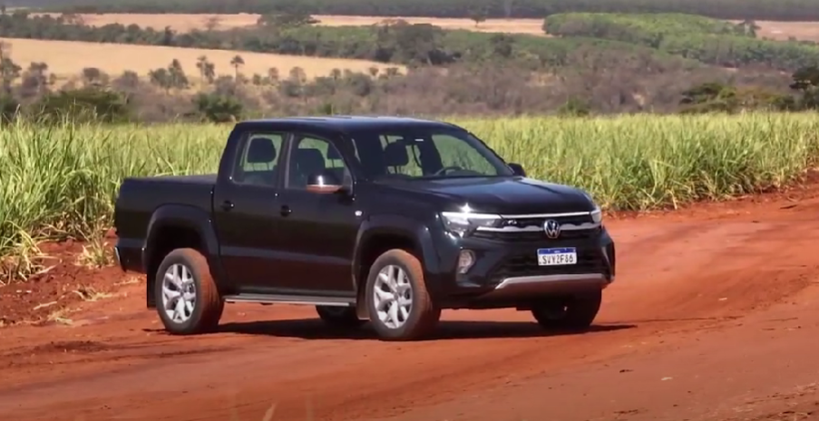 Volkswagen Amarok 2025 versão highline: 272 cavalos, R$ 328 mil e a disputa acirrada com a Ford Ranger pelo topo das picapes V6!
