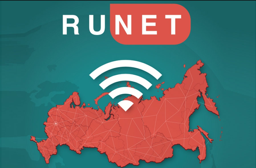 Rusia planea desconectar Internet global a través del Runet, su «Internet soberana», basada en un Sistema de Nombres de Dominio (DNS) propio y controlado por el gobierno, que sustituye a los servidores internacionales. La ley aprobada en 2019 obliga a los proveedores a instalar equipos estatales en los puntos de intercambio de datos, permitiendo bloquear o redirigir el tráfico de millones de usuarios en el país.