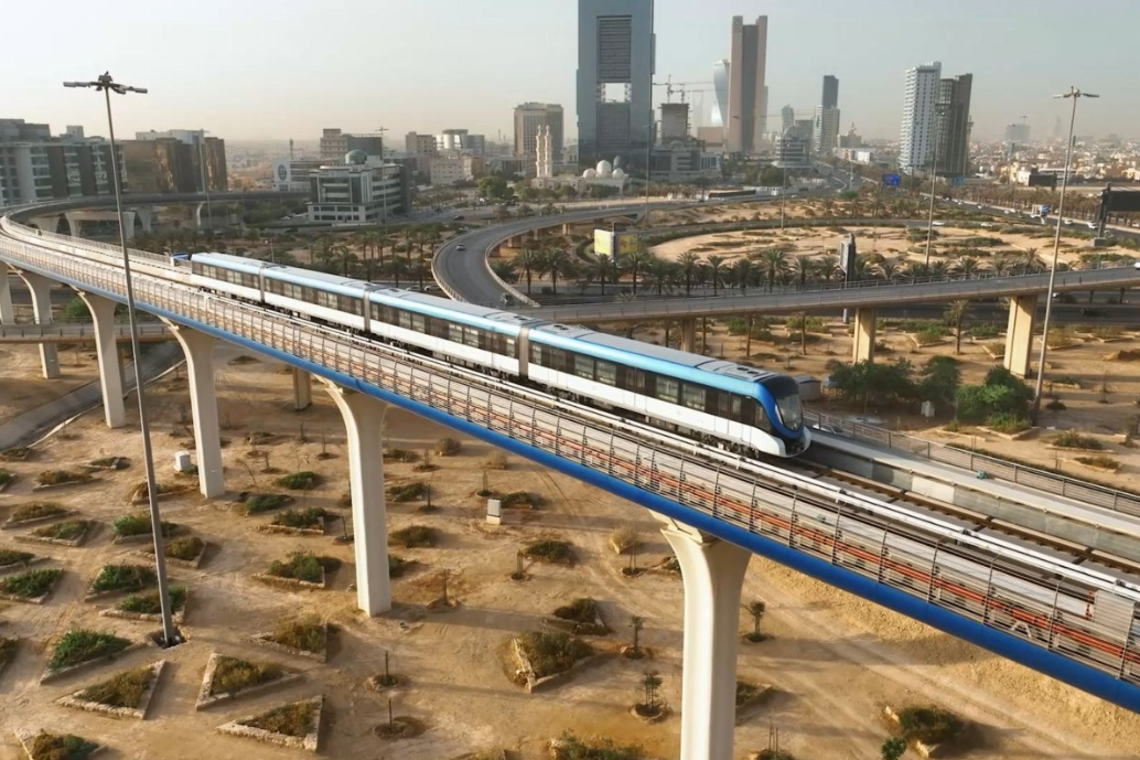 Arabia Saudita inaugura el mayor sistema de metro sin conductor del mundo: 176 km, 85 estaciones y tecnología de punta!