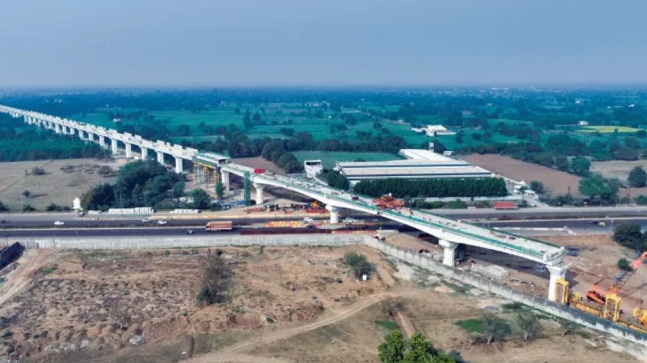 A incrível nova ferrovia de US$ 15 bilhões da cidade mundialmente famosa já está quase concluída