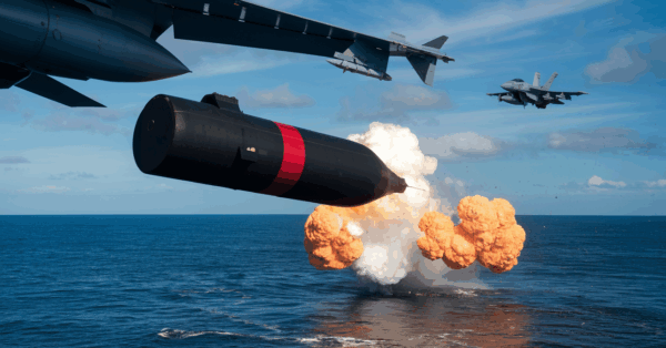 Força Aérea dos EUA revela bomba revolucionária capaz de afundar navios modernos em minutos