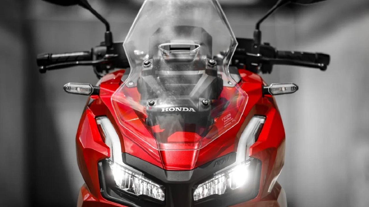Honda anima brasileiro com anuncio de nova moto por menos de R$ 25 mil com consumo de 45 km/l e freios ABS