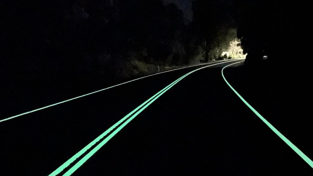 Malásia adota tinta que brilha no escuro nas rodovias, mas o custo absurdo pode colocar o projeto em risco