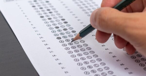 Prefeitura abre processo seletivo com remuneração de até R$ 5 mil reais mais de 600 vagas imediatas para Auxiliar de serviços gerais, Gari, Recepcionista, Operador de máquinas e outras funções! 