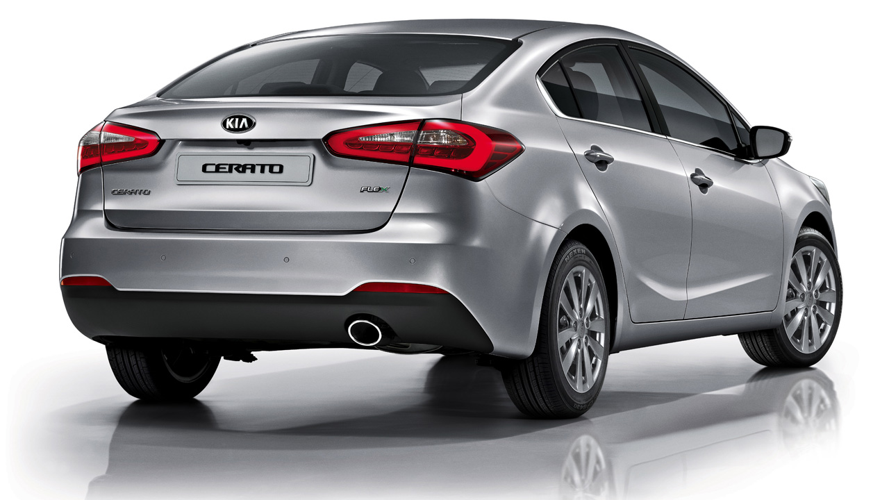 Traseira do Kia Cerato 2014