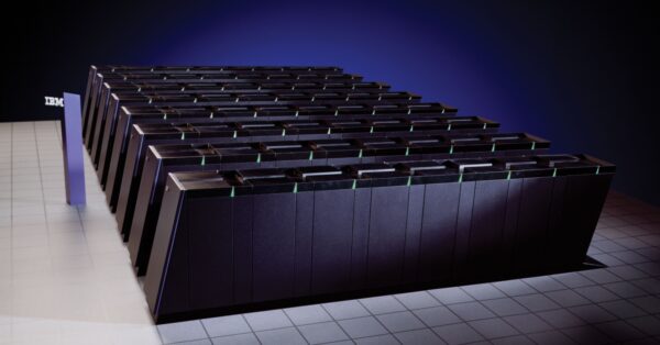 IBM se gabava do supercomputador mais potente em 2004, mas em 2025 uma RTX comum o humilha com poder inimaginável!