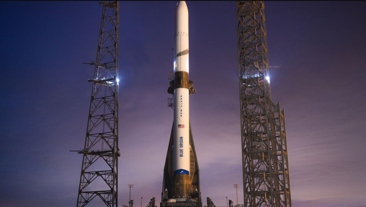 New Glenn puede transportar grandes cargas, incluyendo prototipos de tecnología espacial. También es esencial para competir con empresas como SpaceX y abrir nuevas oportunidades en el mercado espacial.