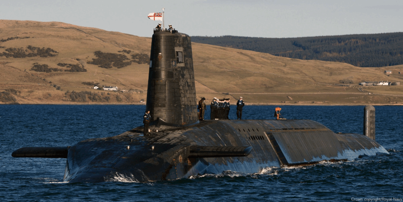 Se han reportado problemas graves de mantenimiento, que casi provocaron accidentes en alta mar. Si un submarino nuclear no es confiable, ¿quién garantiza la seguridad del Reino Unido y del mundo?