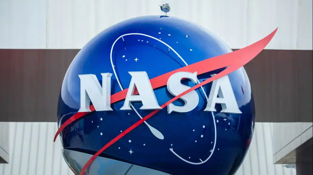 La NASA detectó el asteroide 2023 CX1, que ingresó a la atmósfera de la Tierra en febrero de 2023. Se desintegró antes de alcanzar el suelo, pero fue uno de los pocos casos previstos con éxito.