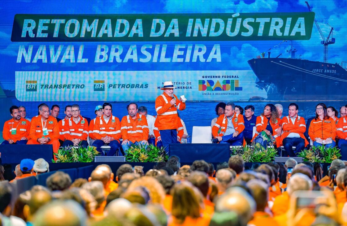 presidente Lula en evento en Angra dos Reis sobre la reactivación de la industria naval de Brasil y el papel de Transpetro y Petrobras en ello.