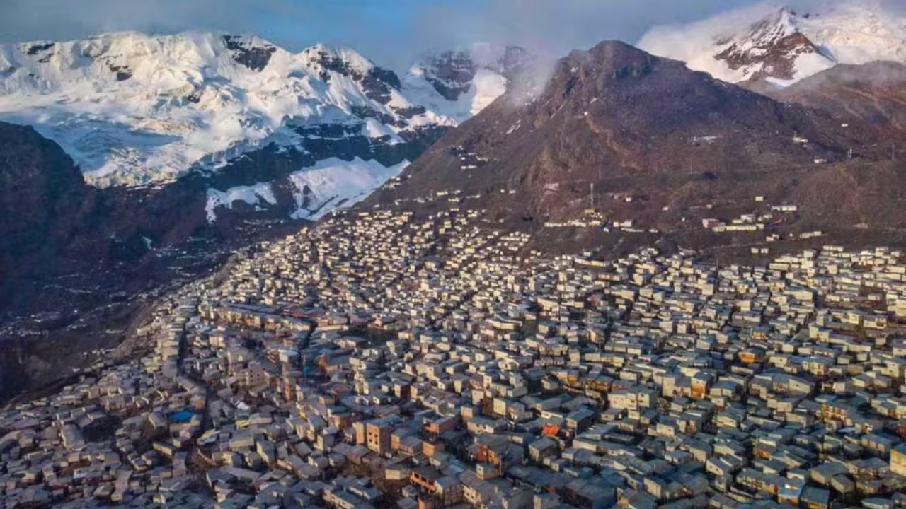 Cidade mais alta do mundo o lugar extremo onde o frio, o crime e a falta de ar tornam a vida um inferno