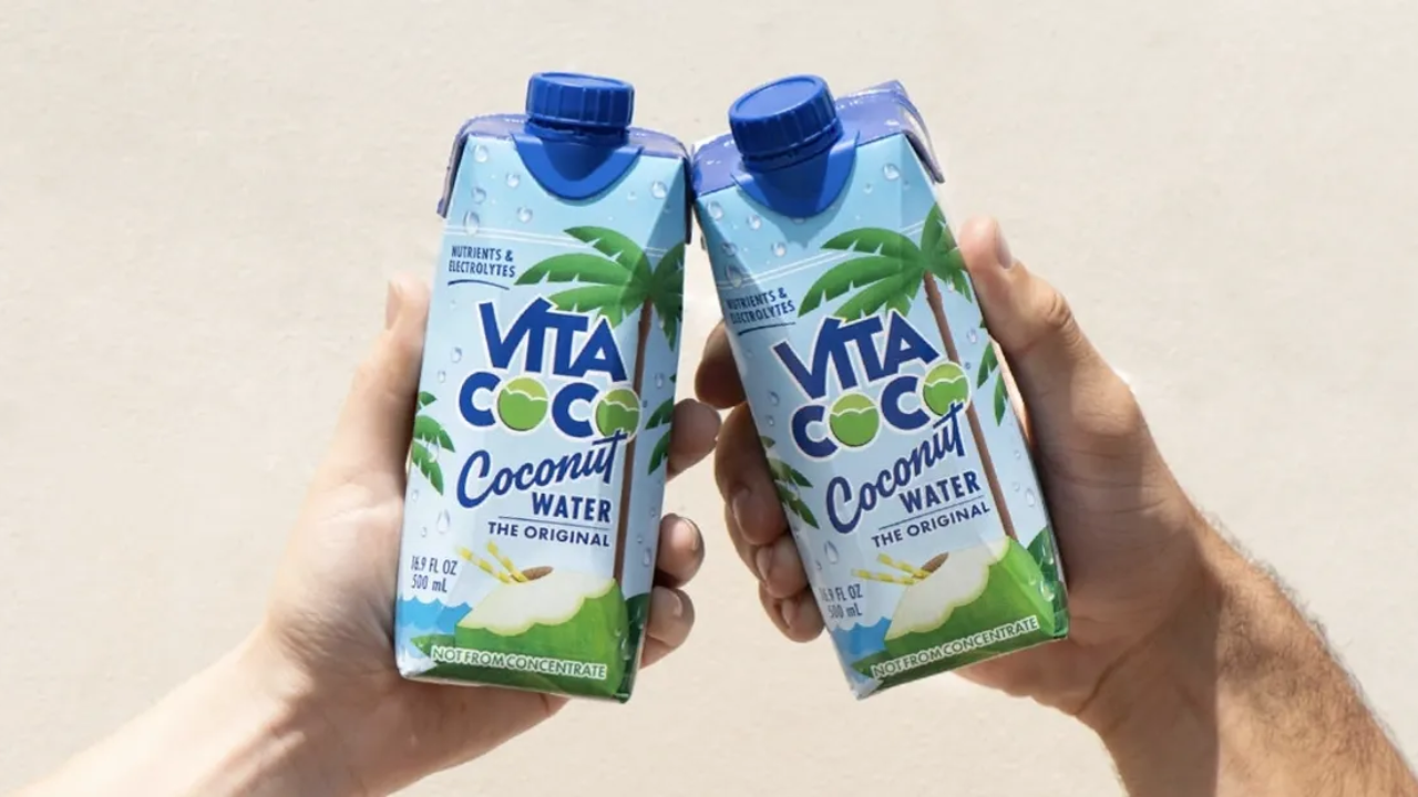 empresario - empresa - economía - agua de coco -