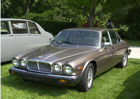 Al final de cuentas, trabajar con Steve Jobs era una montaña rusa. Un día, podías salir llorando. Al otro, podías salir conduciendo un Jaguar.