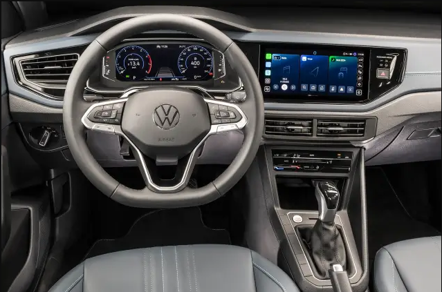 Ahora viene la parte que puede chocar aún más: si el Highline Outfit ya supera R$ 170 mil, ¿cuánto costará el Nivus GTS? La versión deportiva aún no ha sido lanzada, pero siguiendo la lógica de Volkswagen, puede superar los R$ 200.000 fácilmente. Y entonces, ¿quién pagará tanto por un Nivus cuando hay SUVs medianos turbo por el mismo precio?