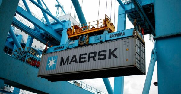 Multinacional Maersk oferece seletivo com 955 vagas de emprego para brasileiros e estrangeiros que sonham em trabalhar em alto mar 