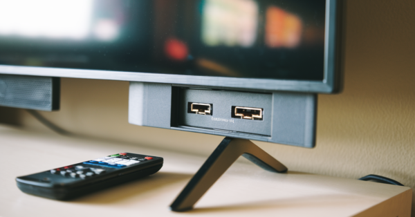 Portas USB da TV podem ‘esconder’ truques essenciais que você desconhece