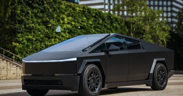 Após esperar 4 anos pela Cybertruck, proprietário vende a picape elétrica em menos de 9 meses e com apenas 4.506 km rodadas – entenda os motivos da decisão