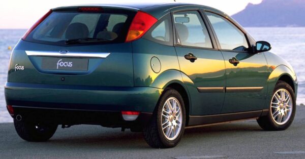 Ford confirma fim de carro querido pelos brasileiros. Modelo era principal rival do VW Golf e sairá de linha depois de 27 anos no mercado