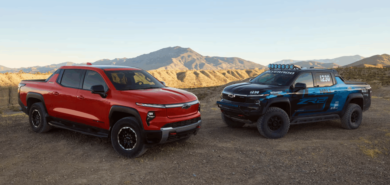 El Silverado es capaz de entregar 1.110 caballos de potencia y 15.592 Nm de torque. Esta es la fuerza bruta del Silverado EV ZR2, con un "sistema de propulsión eléctrica tri-motor", que supera incluso al modelo estándar del Silverado EV. Con 750 caballos y 785 lb.ft de torque en el modelo básico.