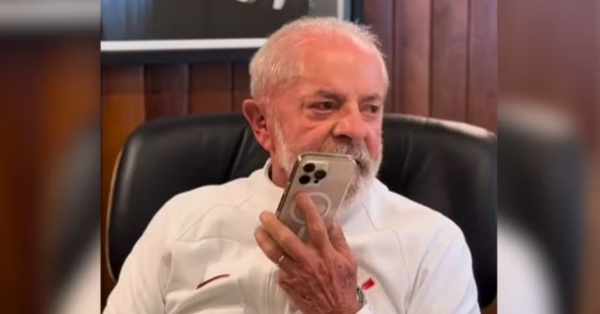 Governo Lula implementa notificação via WhatsApp para combater roubo de celulares, com medidas mais severas e uso do Celular Seguro.