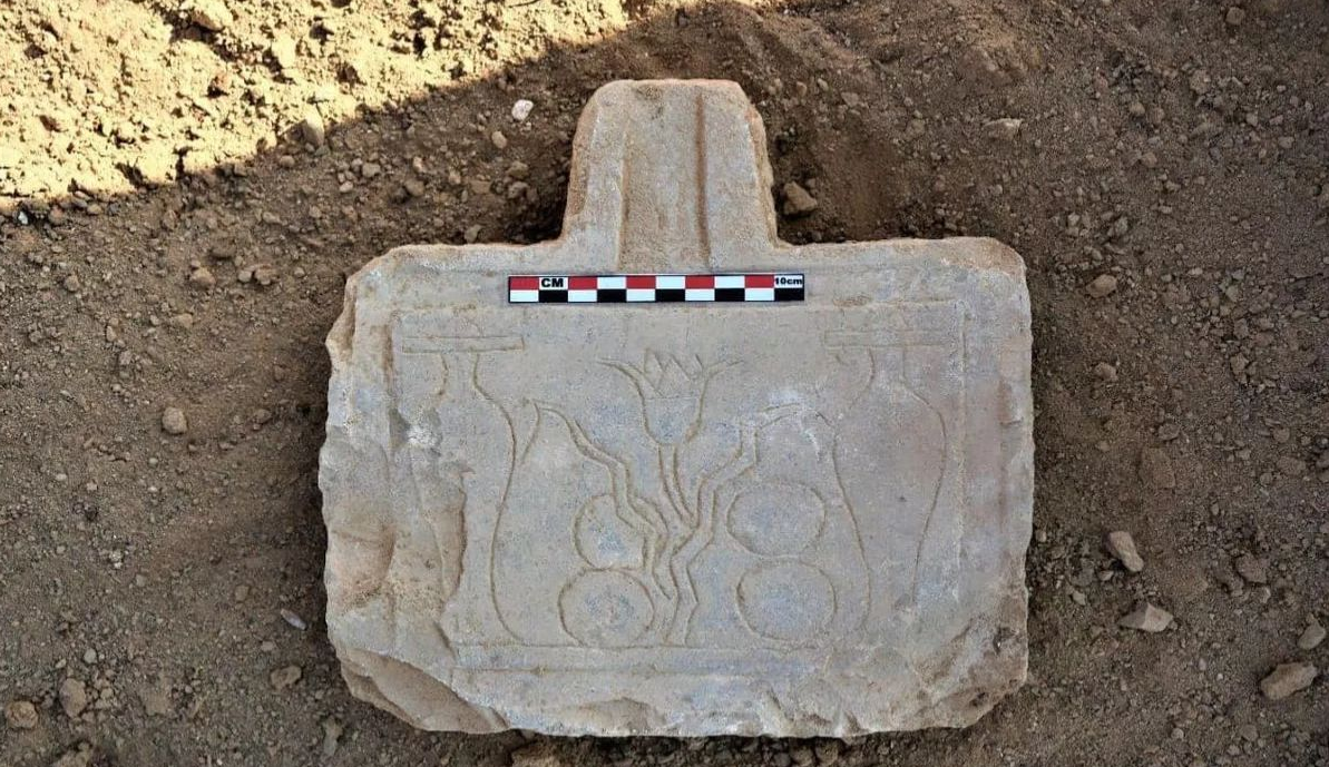 La Ciudad Perdida de Oro era un centro de minería en el Egipto Antiguo, donde el oro era extraído y procesado hace más de 3.000 años. Las excavaciones revelaron estructuras y herramientas usadas para separar el oro de las rocas, probando que los egipcios dominaban técnicas avanzadas de minería.