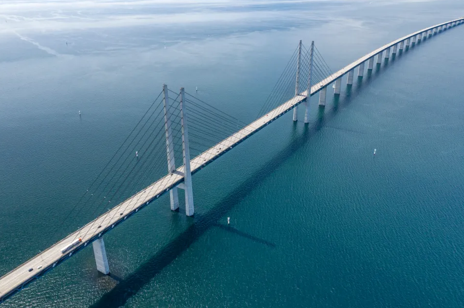 El Puente Kvarken Conectará Finlandia Y Suecia, Conectando Las Ciudades De Vaasa Y Umeå Sobre El Golfo De Botnia. Actualmente, La Traversía Entre Los Dos Países Se Realiza Por Ferry O Por Una Larga Ruta Terrestre.