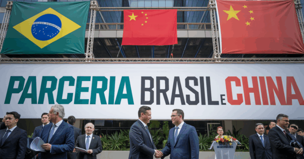Brasil e China avançam em parceria estratégica com foco em saúde, infraestrutura e energia limpa para os próximos anos