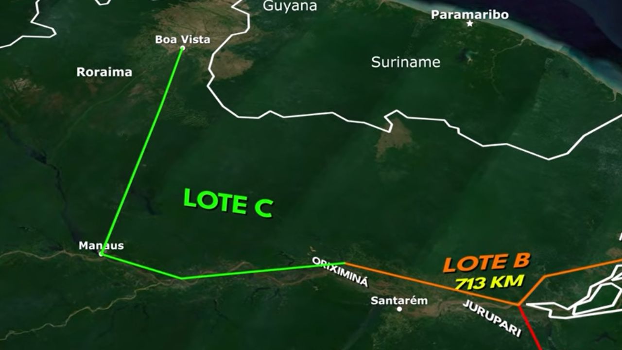 Construção de 1.800 km atravessa a floresta e promete acabar com os apagões no Norte
