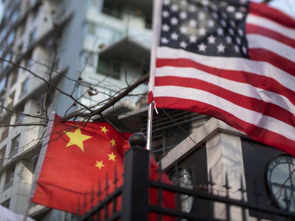 En medio de la guerra comercial con los EE. UU., gobierno chino emite alerta y recomienda que turistas y estudiantes eviten viajes y estudios en suelo estadounidense por riesgos crecientes