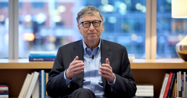 Ex-CEO da Microsoft, Bill Gates lista três profissões que vão sobreviver à inteligência artificial
