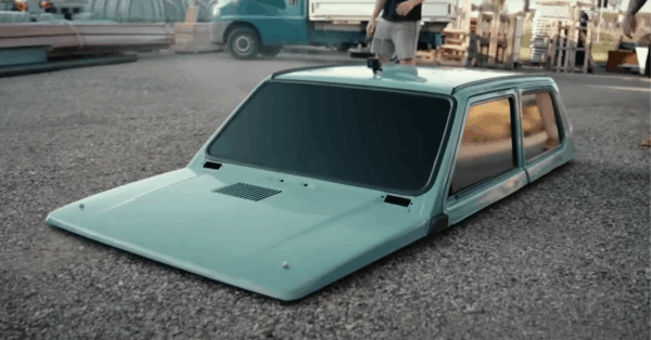 Fiat Panda modificado chama atenção por ter apenas 59 cm de altura e motor de cortador de grama