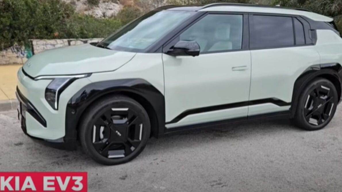 Kia EV3 estreia com visual moderno, até 773 km de autonomia e chega ao Brasil em 2026