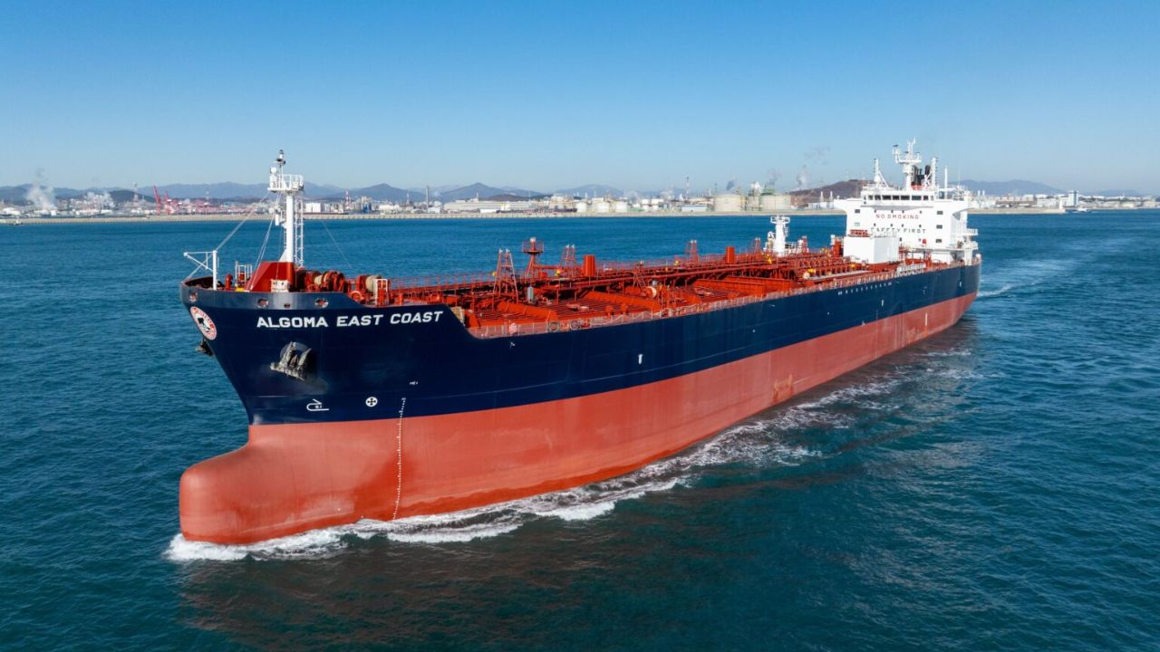 Navio-tanque movido a metanol reforça frota sustentável da Algoma