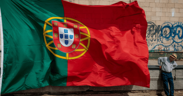 Portugal tem escassez de mão de obra em tecnologia, turismo e construção e salários chegam a 180 mil euros por ano