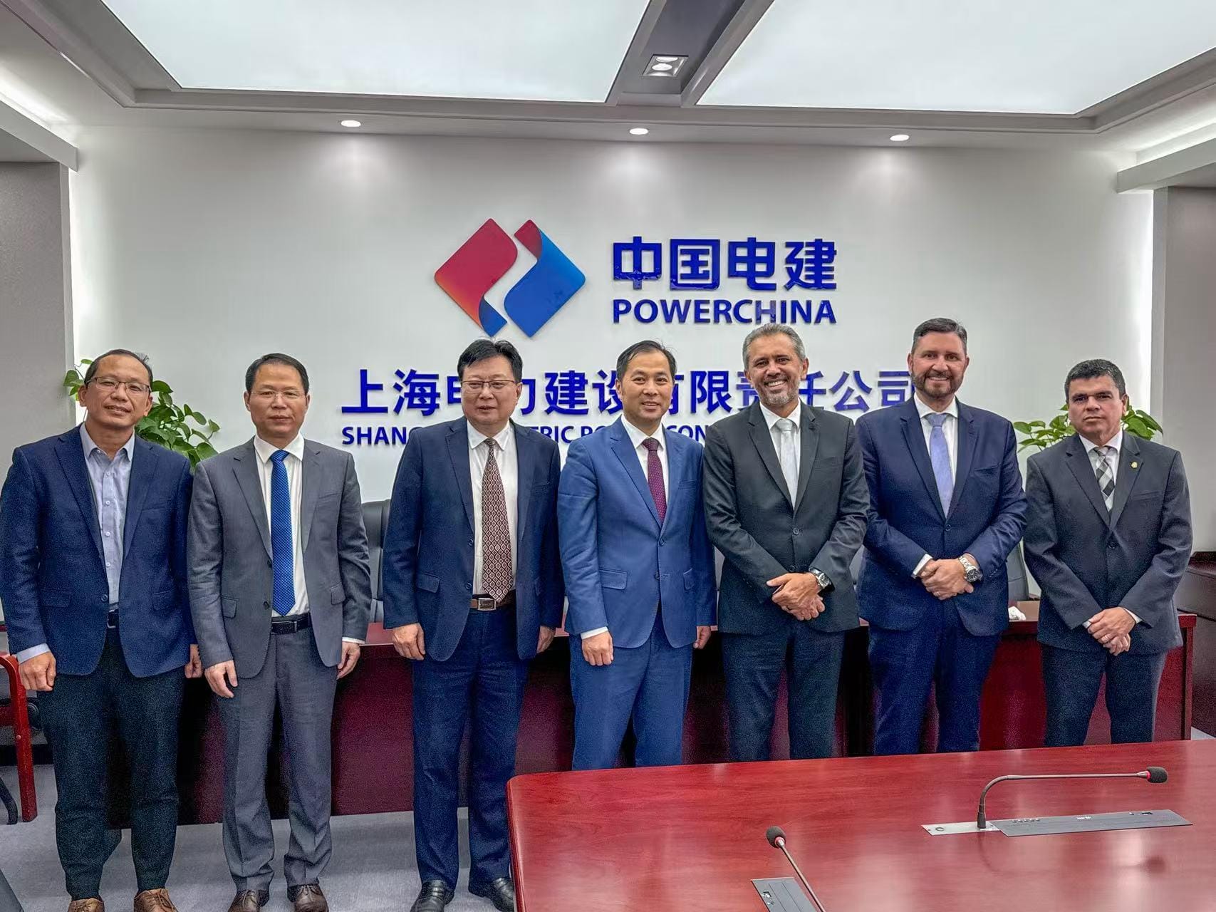 Power China pode ampliar investimentos em energia solar no Ceará; empresa já aplica mais de R$ 1,8 bilhão no Estado