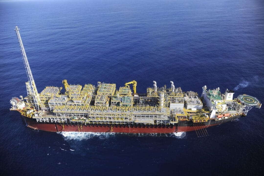 Ranking dos FPSO mais verdes do Brasil em 2024 aponta Cidade de Itaguaí com IUGA de 99,56%. Veja os dados e como novas tecnologias reduzem a queima de gás