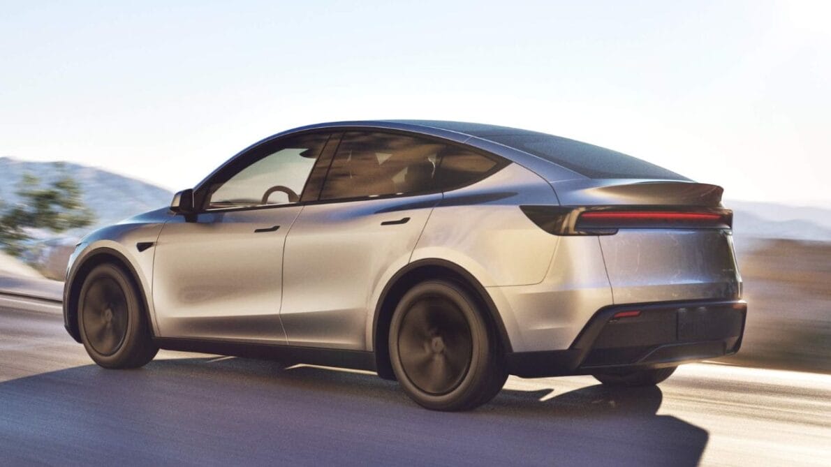 Tesla surpreende e reduz preço do Model Y 2025 em mais de R$ 65 mil com nova versão mais enxuta