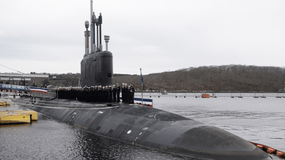 Um novo Submarino nuclear USS Iowa foi lançado pela Marinha dos Estados Unidos com tecnologia de ponta e missão estratégica.