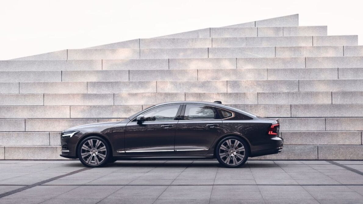 Volvo S90 impressiona pelo luxo, mas não será vendido no Brasil
