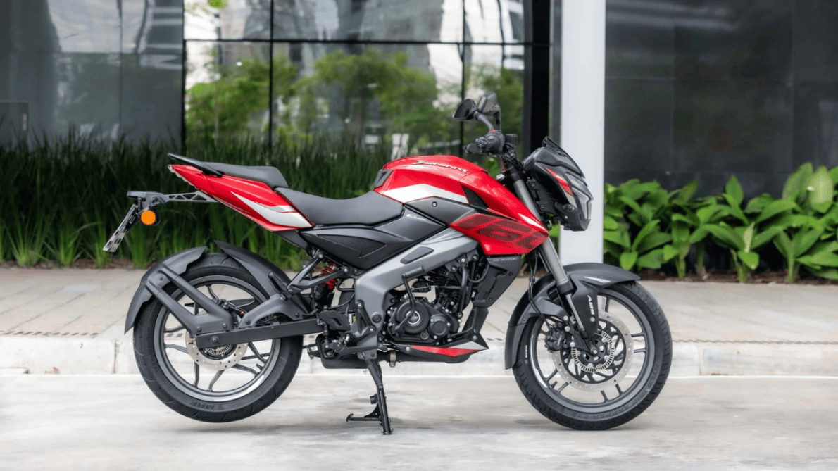 Bajaj lanza las nuevas Dominar NS 160 y NS 200 con más tecnología, visual deportivo, conectividad y precios competitivos en la línea 2026.