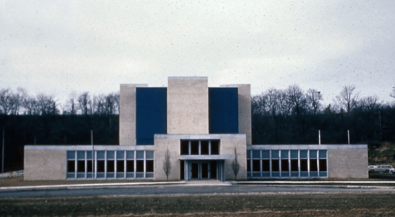 El reactor MURR Fue Instalado En 1966 Y Funciona Desde Entonces En La Universidad De Missouri. Se Usa Para Investigaciones Y Ayuda A Producir Materiales Importantes Para La Medicina. Imagen: Universidad De Missouri.