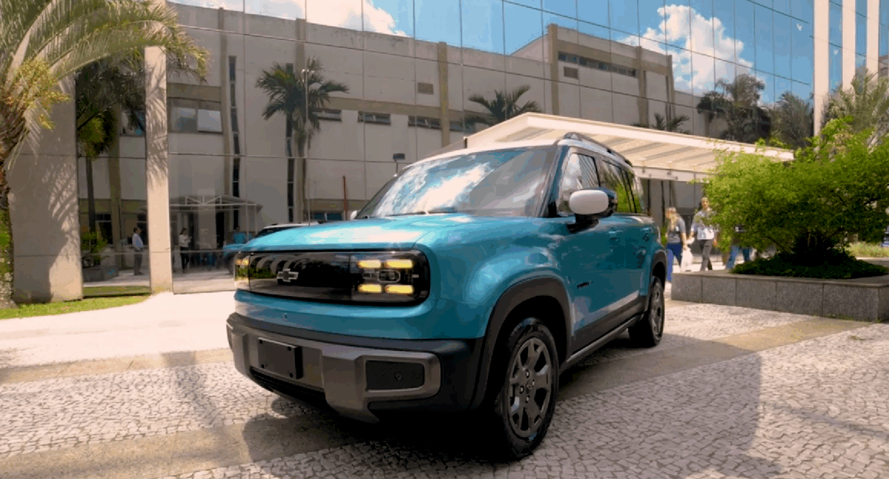 Y para celebrar los 100 años de GM en Brasil, el Spark llega con colores exclusivos y vibrantes, homenajeando la energía de nuestro país.