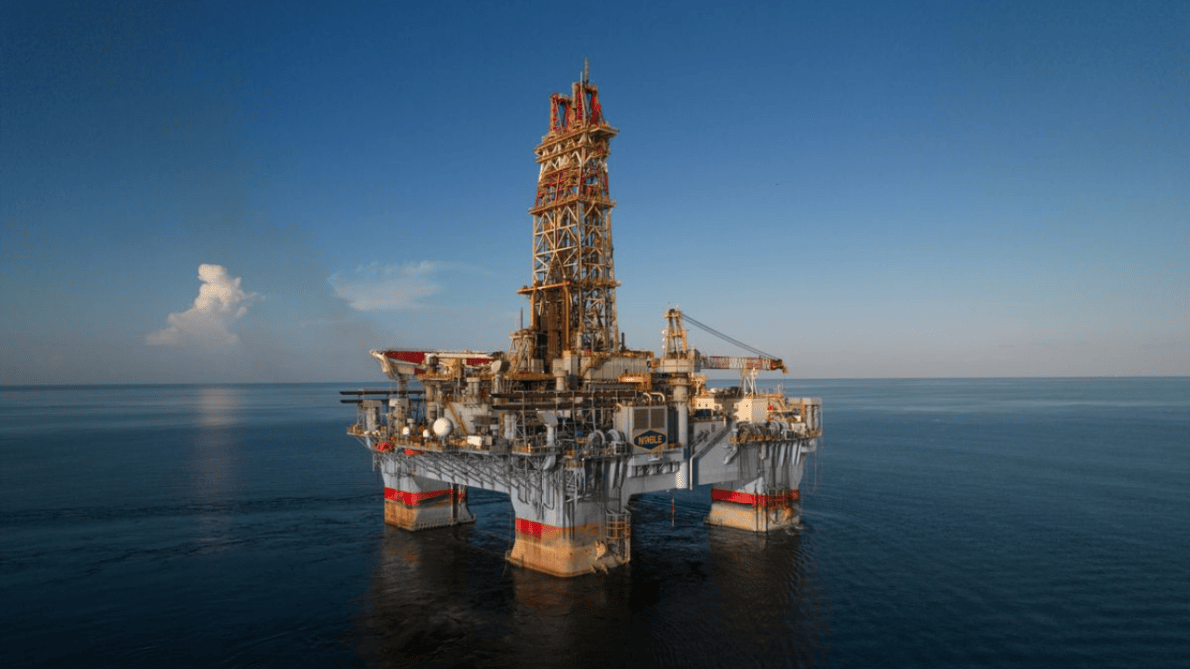 Petrobras prorroga uso da sonda Noble Discoverer na Colômbia até 2026, avançando no projeto Sirius para exploração de gás.