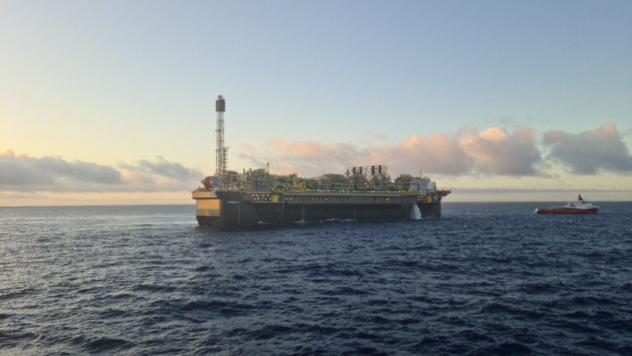 FPSO P-70 operando en el campo de Atapu, en el pre-sal brasileño
