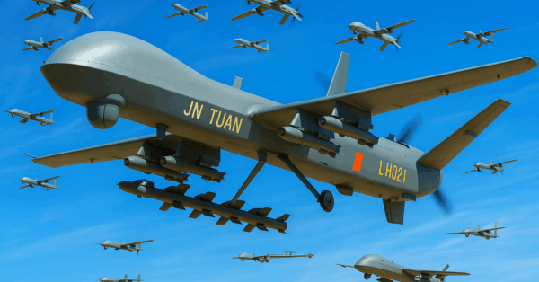 Apelidada de ‘nave-mãe’, aeronave militar da China transporta 16 toneladas de munição