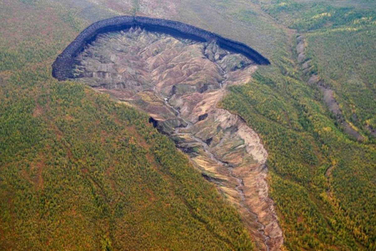 Cratera gigante do Brasil: a chave para a extinção dos dinossauros?