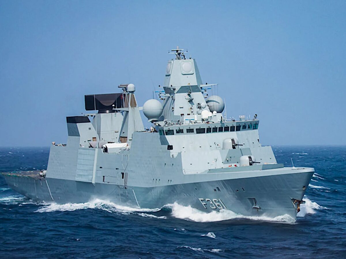 O fortalecimento da Marinha, por meio da modernização tecnológica e da construção de novos navios, visa garantir a capacidade de resposta rápida, proteger infraestruturas críticas e intensificar a vigilância em regiões estratégicas como o Mar Báltico e o Ártico.