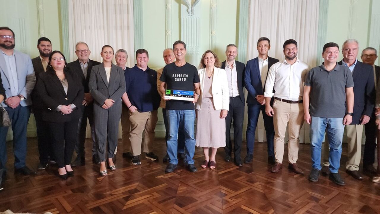 O Governo do Espírito Santo avança com contrato entre ES Gás e Marca Ambiental para distribuir biometano na rede de gás canalizado.